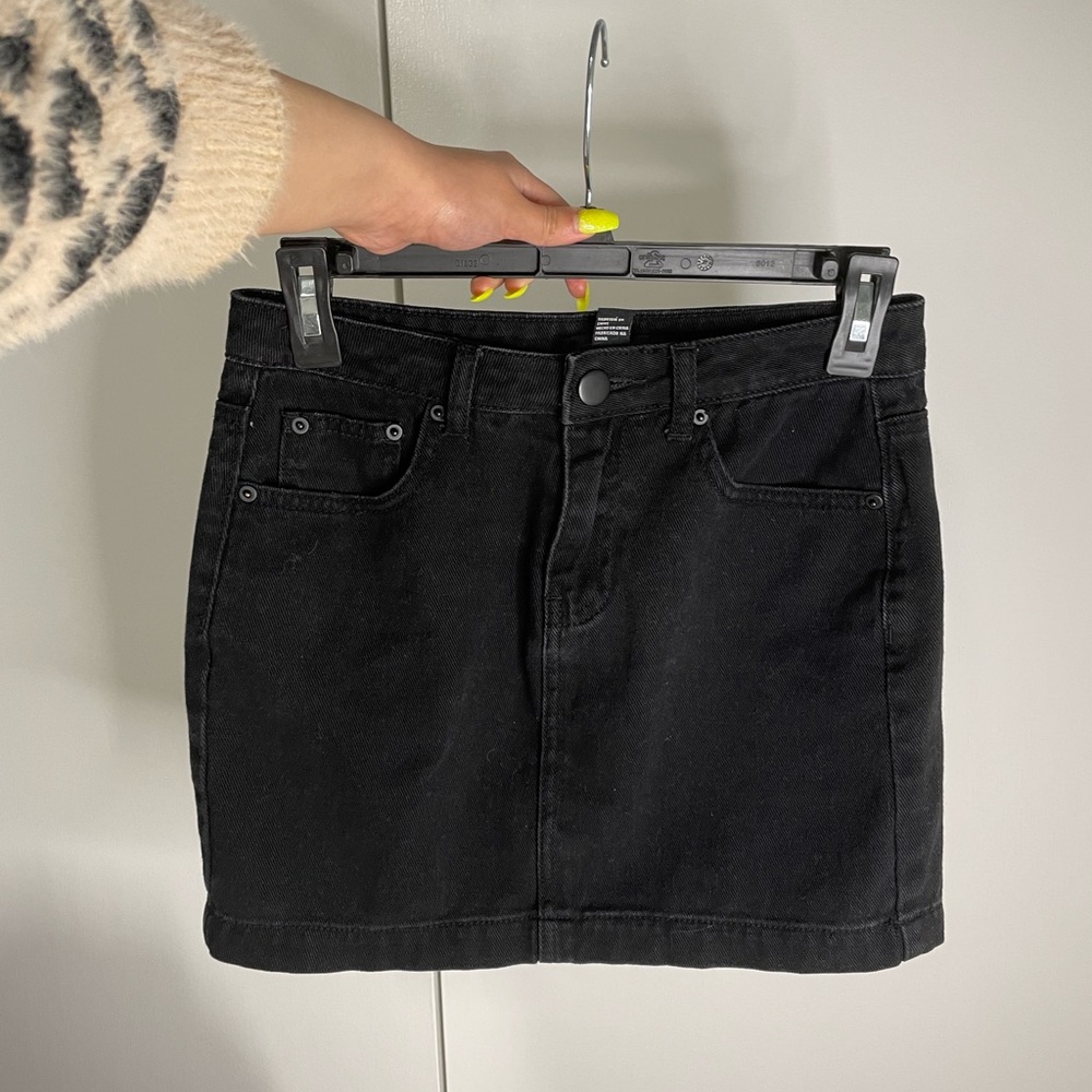 Black mini jean skirt | Forever 21
